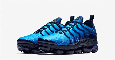 Nike vapormax shoes with orlando magic team colors